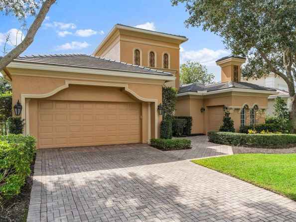 108 Via Paradisio, Palm Beach Gardens FL 33418