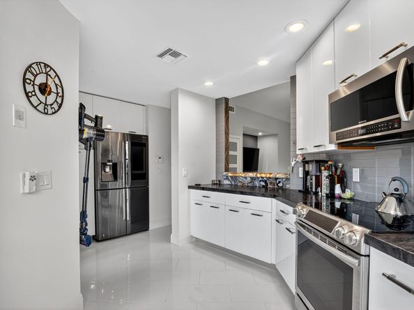 7535 La Paz Boulevard 105, Boca Raton FL 33433