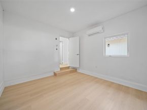 7201 NW 67th St, Tamarac FL 33321