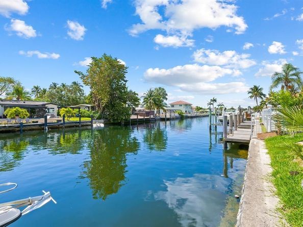 420 SE 13th Ave, Pompano Beach FL 33060