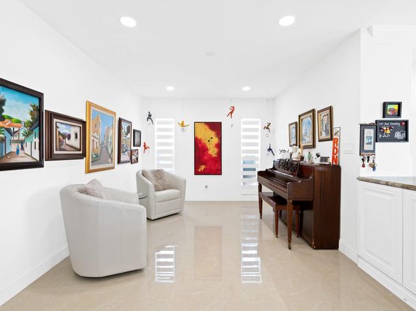 420 SE 13th Ave, Pompano Beach FL 33060