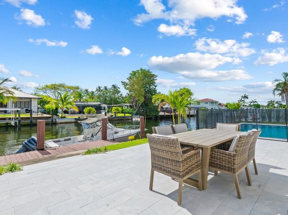 420 SE 13th Ave, Pompano Beach FL 33060