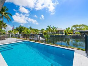 420 SE 13th Ave, Pompano Beach FL 33060