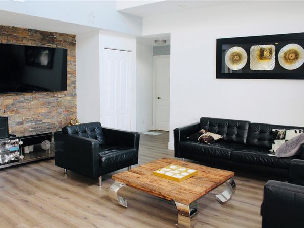 1512 SW 187th Ter, Pembroke Pines FL 33029