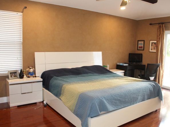 1512 SW 187th Ter, Pembroke Pines FL 33029