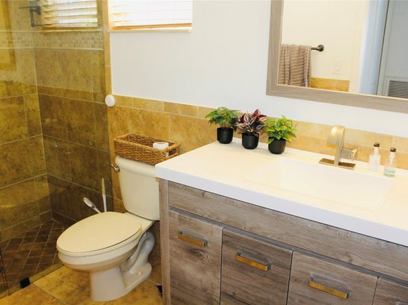 1512 SW 187th Ter, Pembroke Pines FL 33029