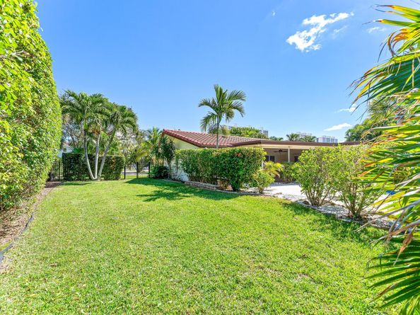 2301 Banyan Road, Boca Raton FL 33432