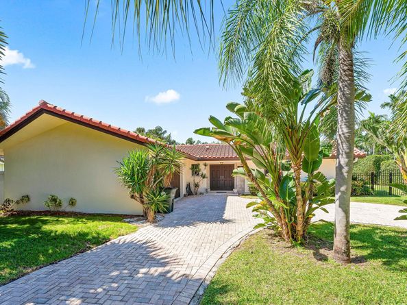 2301 Banyan Road, Boca Raton FL 33432