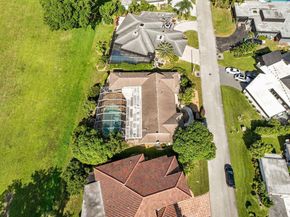 6207 Royal Poinciana Ln, Tamarac FL 33319