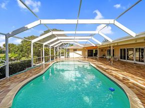 6207 Royal Poinciana Ln, Tamarac FL 33319