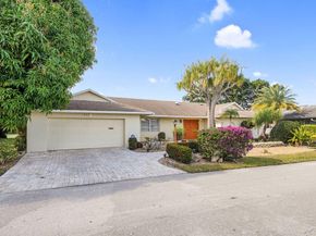 6207 Royal Poinciana Ln, Tamarac FL 33319