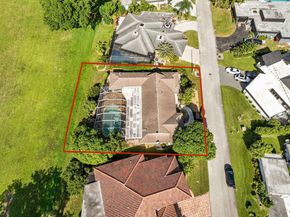 6207 Royal Poinciana Ln, Tamarac FL 33319