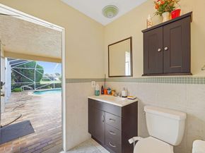 6207 Royal Poinciana Ln, Tamarac FL 33319