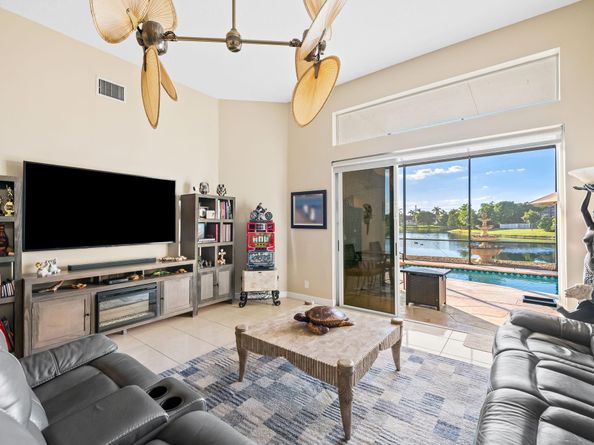 10658 Saint Thomas Drive, Boca Raton FL 33498