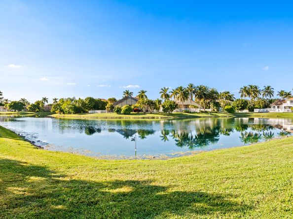 10658 Saint Thomas Drive, Boca Raton FL 33498