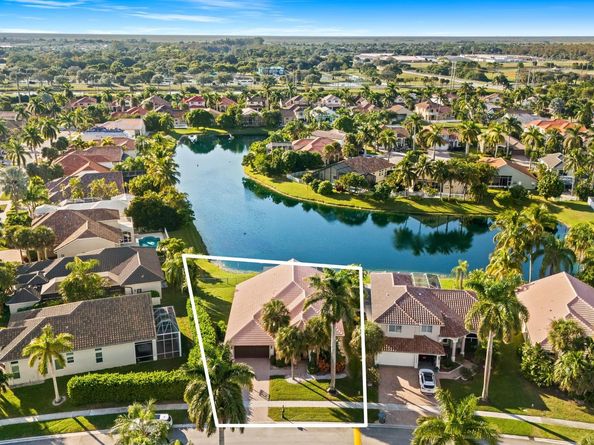 10658 Saint Thomas Drive, Boca Raton FL 33498