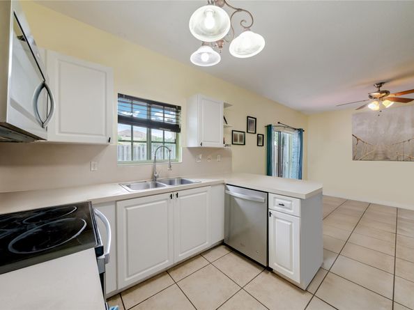 13518 SW 142nd Ter, Miami FL 33186