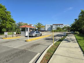 2860 Somerset Drive 317K, Fort Lauderdale FL 33311