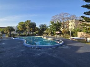2860 Somerset Drive 317K, Fort Lauderdale FL 33311