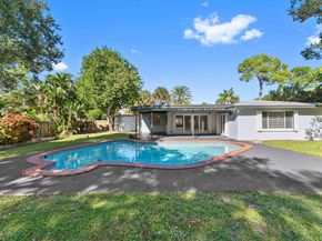 4330 SW 7th Street, Plantation FL 33317