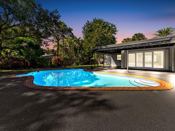 4330 SW 7th Street, Plantation FL 33317