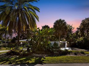 4330 SW 7th Street, Plantation FL 33317