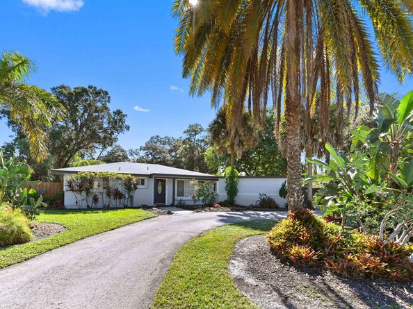 4330 SW 7th Street, Plantation FL 33317