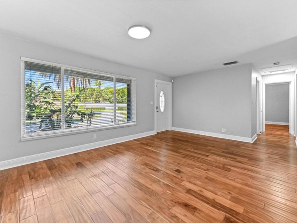 4330 SW 7th Street, Plantation FL 33317