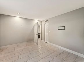 6301 N Falls Circle Dr 111, Lauderhill FL 33319