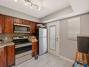 6301 N Falls Circle Dr 111, Lauderhill FL 33319