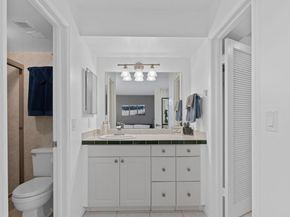 500 Egret Circle 8109, Delray Beach FL 33444