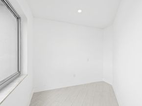 877 NE 195th St 422, Miami FL 33179