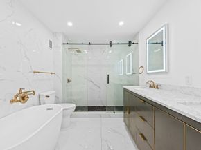 877 NE 195th St 422, Miami FL 33179