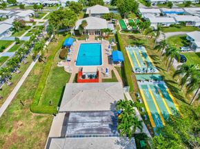 100 Leisure Lake Circle 102, Boynton Beach FL 33426
