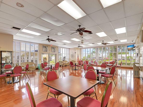 100 Leisure Lake Circle 102, Boynton Beach FL 33426