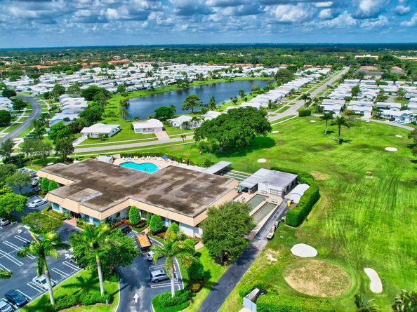 100 Leisure Lake Circle 102, Boynton Beach FL 33426
