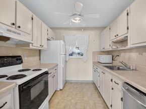 100 Leisure Lake Circle 102, Boynton Beach FL 33426