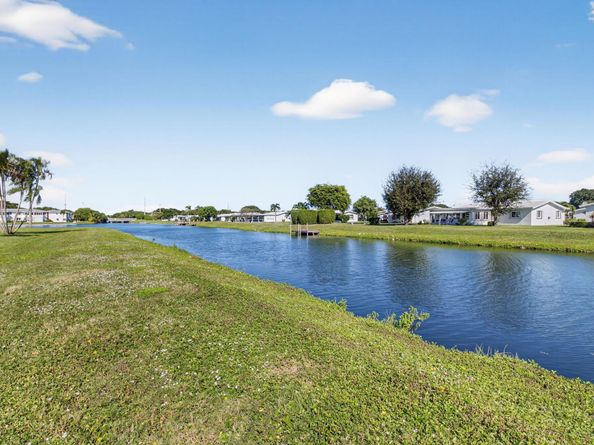 100 Leisure Lake Circle 102, Boynton Beach FL 33426