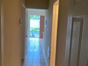 8701 SW 141st St G5, Miami FL 33176