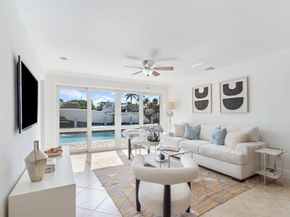 370 SE 3rd Ct, Pompano Beach FL 33060