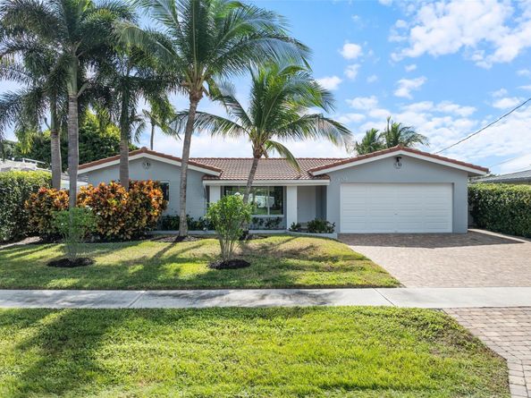 370 SE 3rd Ct, Pompano Beach FL 33060