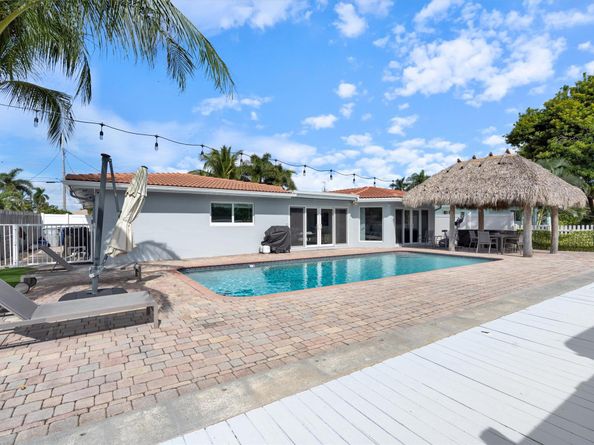 370 SE 3rd Ct, Pompano Beach FL 33060