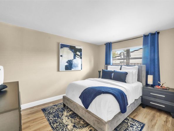 8871 NW 3rd St, Pembroke Pines FL 33024