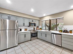 8871 NW 3rd St, Pembroke Pines FL 33024