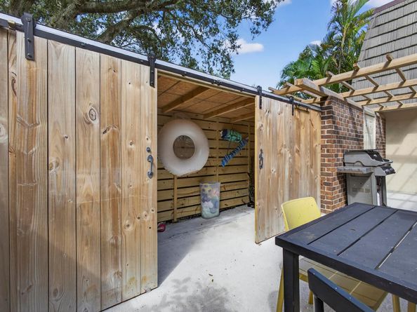 608 6th Terrace, Palm Beach Gardens FL 33418