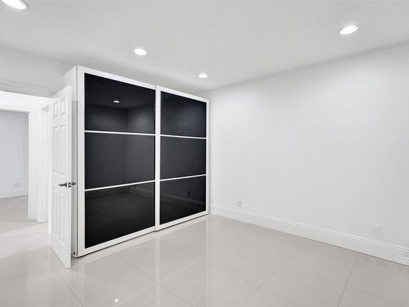 1125 SW 15th Ter, Fort Lauderdale FL 33312