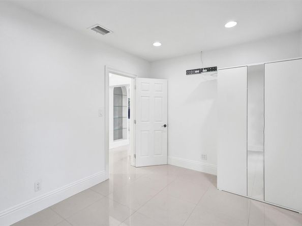 1125 SW 15th Ter, Fort Lauderdale FL 33312