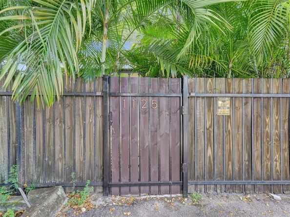 1125 SW 15th Ter, Fort Lauderdale FL 33312