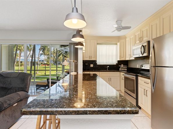 2731 NE 14th Street Cswy 110, Pompano Beach FL 33062