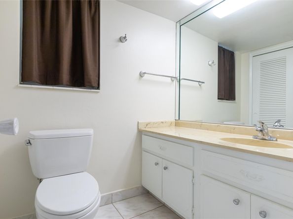 2731 NE 14th Street Cswy 110, Pompano Beach FL 33062